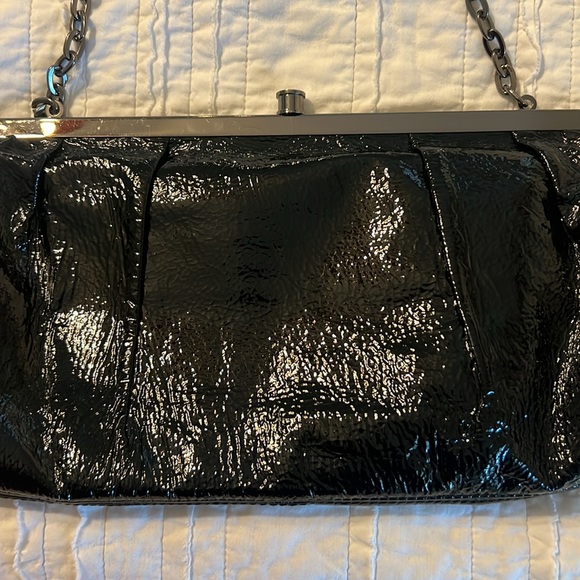 Chic Black Patent Leather HOBO shoulder bag - Picture 8 of 15